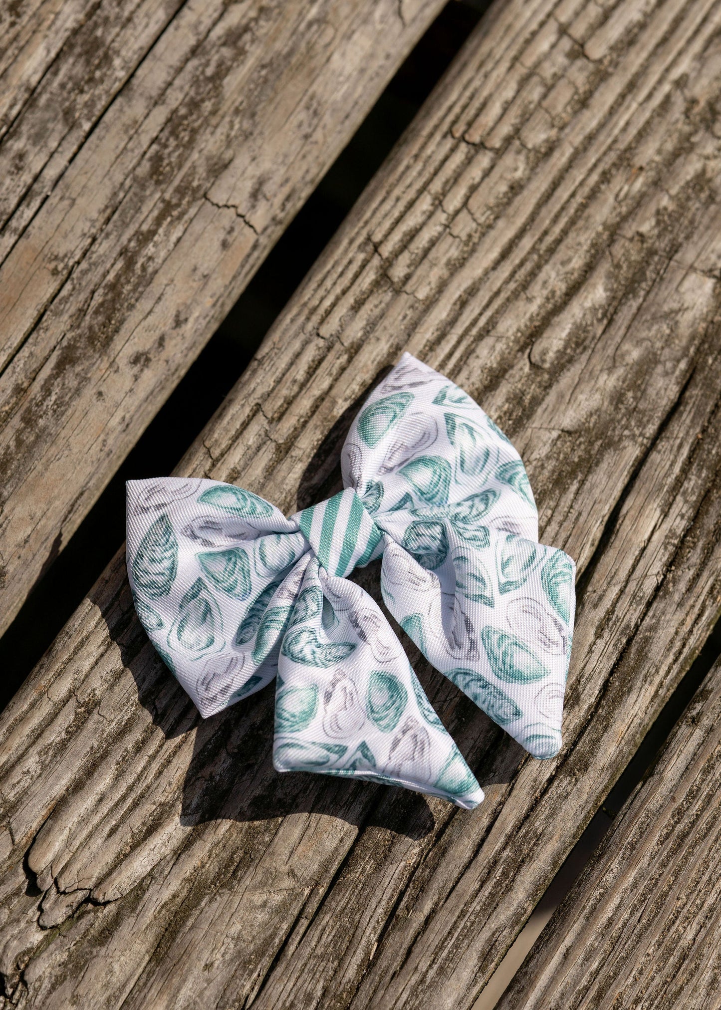 Green Oyster Sailor Bow Tie