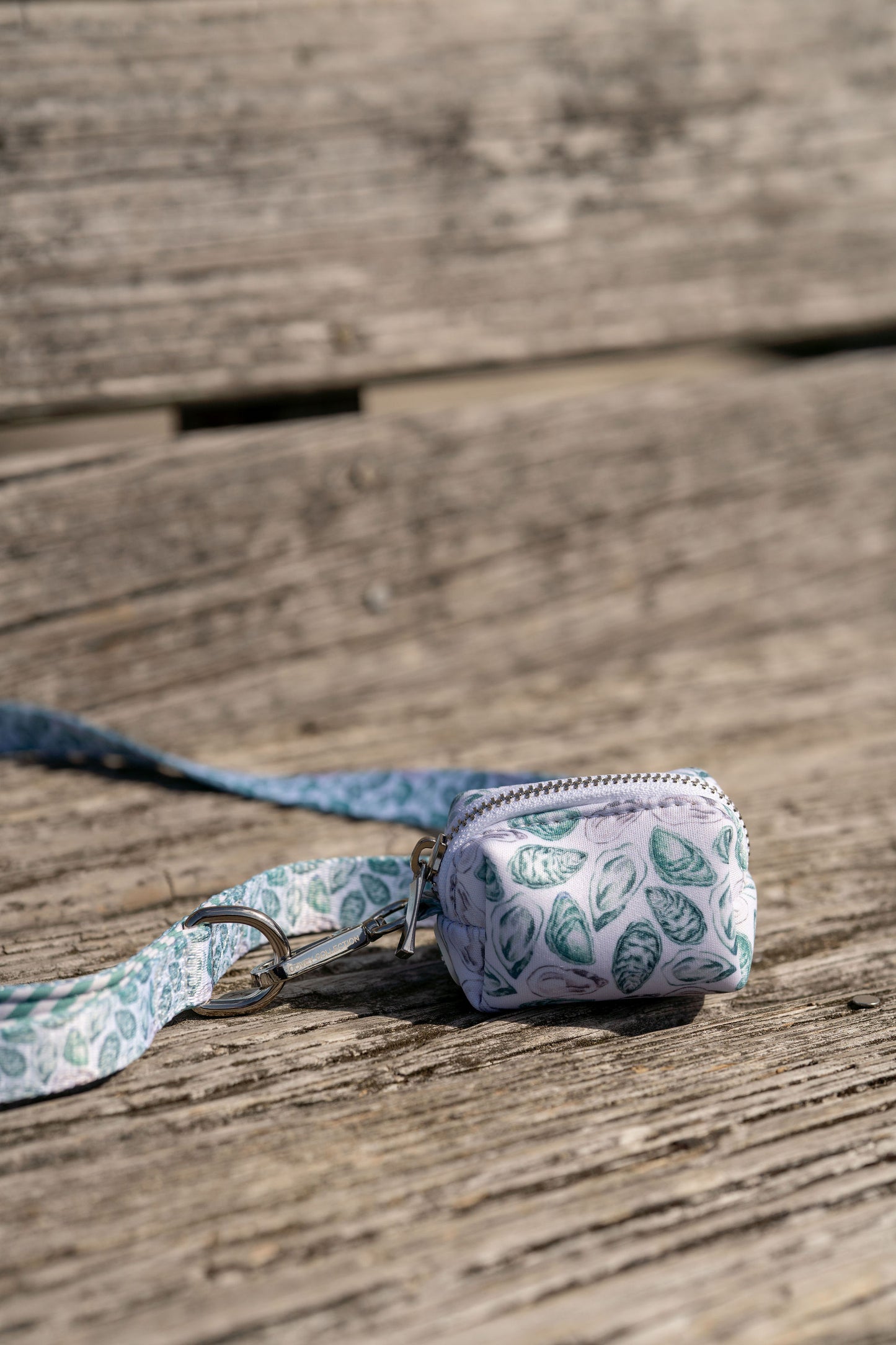 Green Oyster Waste Bag Holder